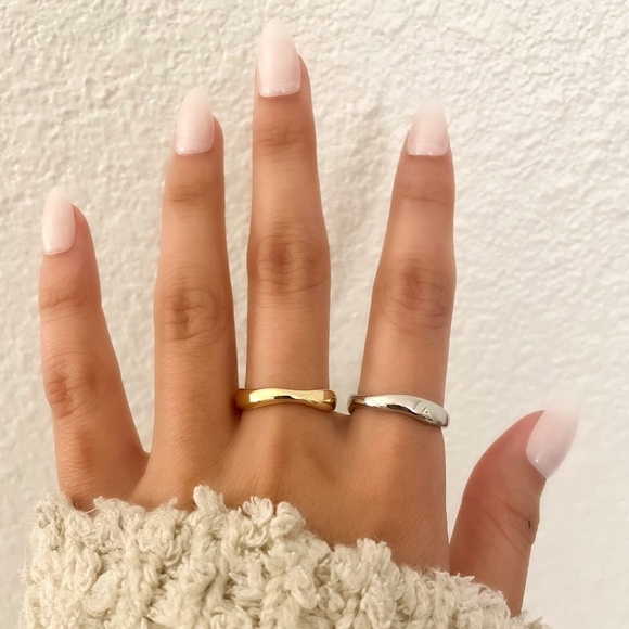 925 Sterling Silver Minimalist Ring Stackable Thin Ring Band Dainty Ring - Picture 3 of 7